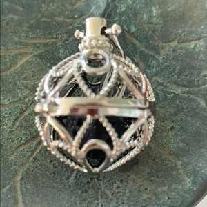 Cage Drop Silver medium